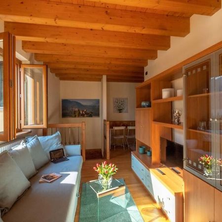 Happy Guest Apartments - Feel The Lake Riva di Solto Exteriör bild